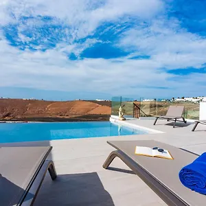 Papaya Villa Tías